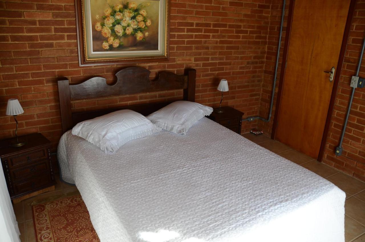 Casa Em Penedo Villa Exterior photo